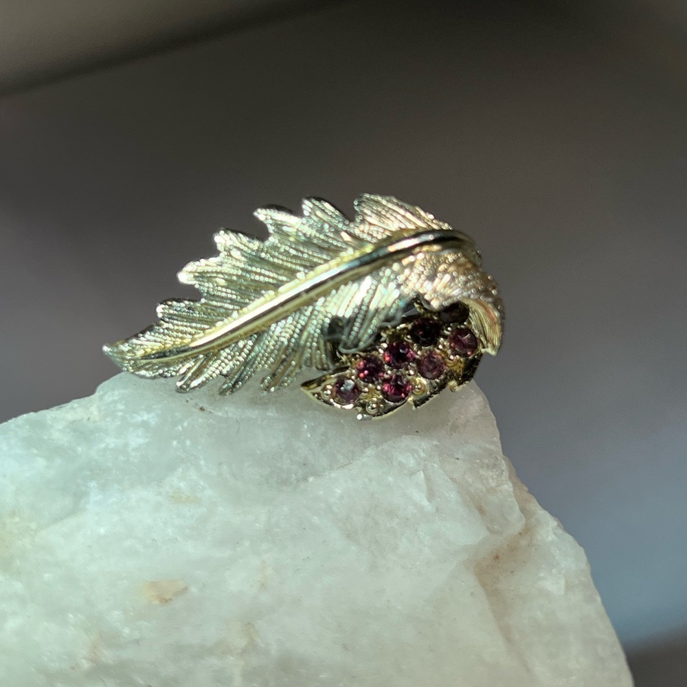 Lg Vintage Art Nouveau Gold Leaf Rhinestone Cocktail Ring Adjustable Goldtone